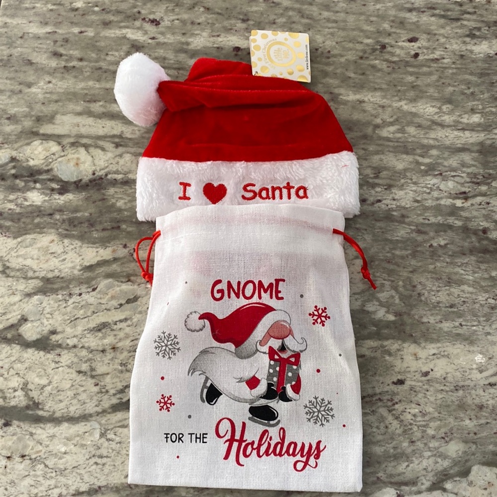 LITTLE ME Santa hat and booties